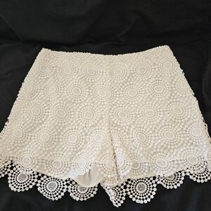 Elegant Cream Lace Women's Shorts